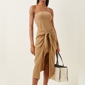 Anemos strapless D.K. Wrap midi dress